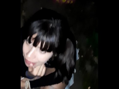 ❤️ Kadulla turvonneen peniksen vastineeksi karkkia ❤ Porno at us ❌❤